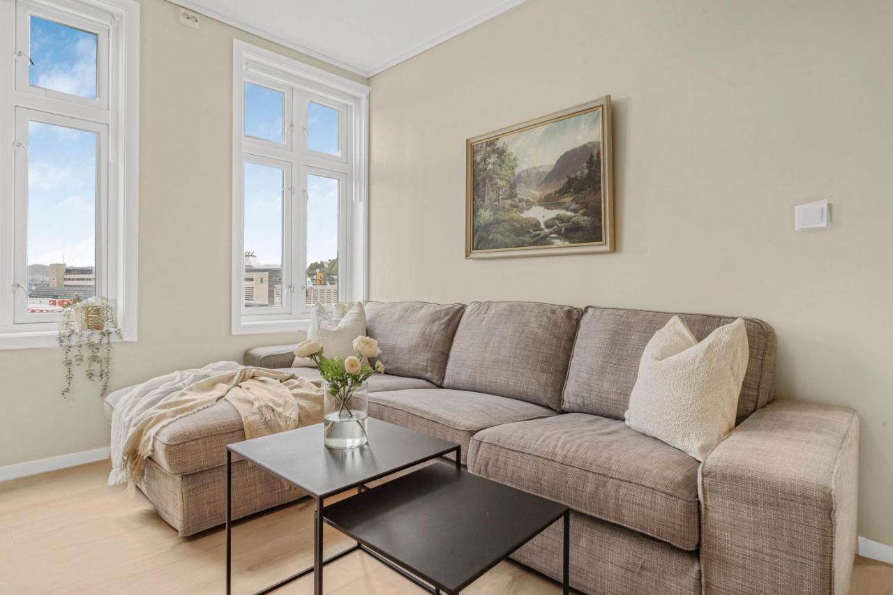 Contemporary City-Apartement With Views Of The Dock! Берген Экстерьер фото